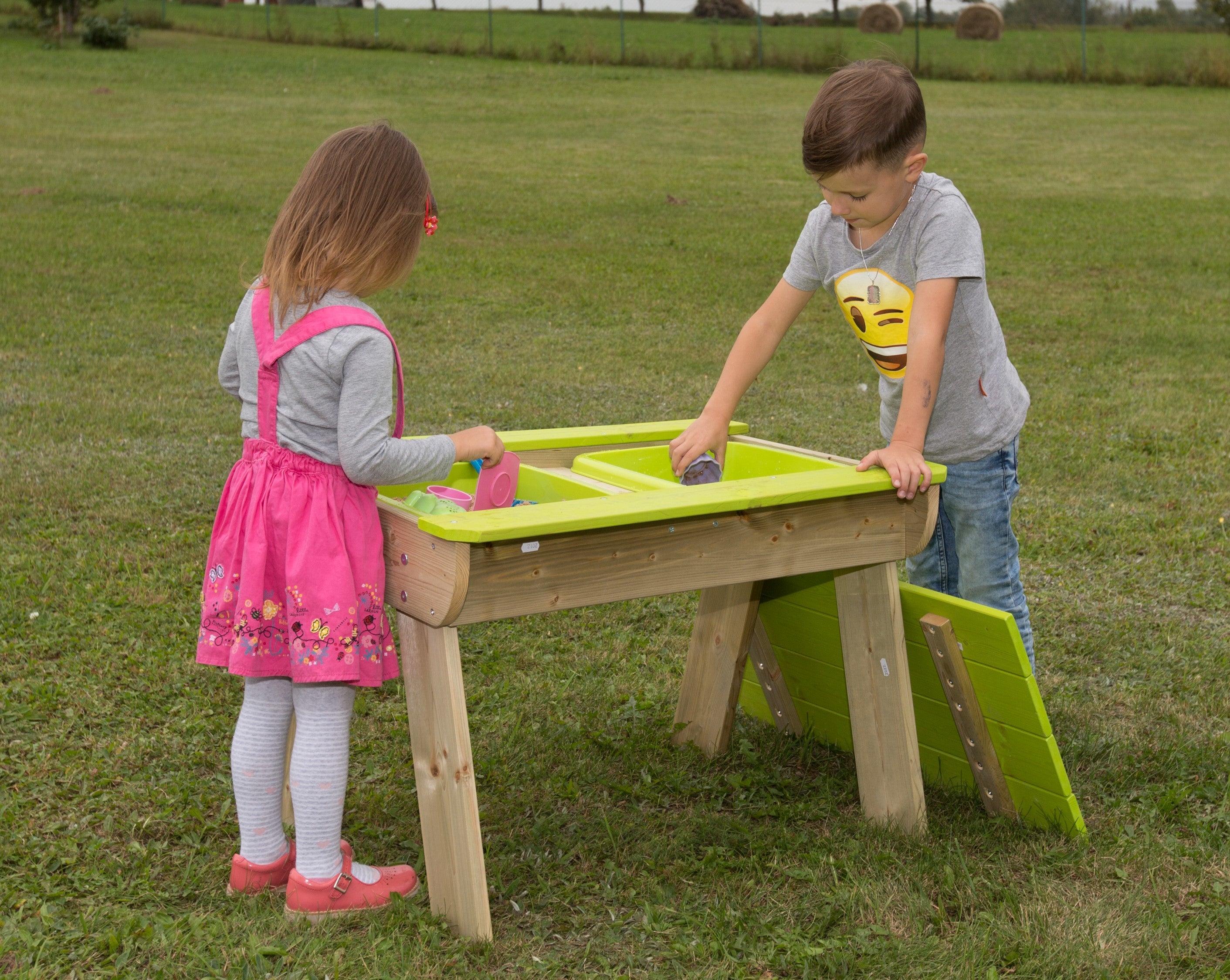 T1 Picnic Table