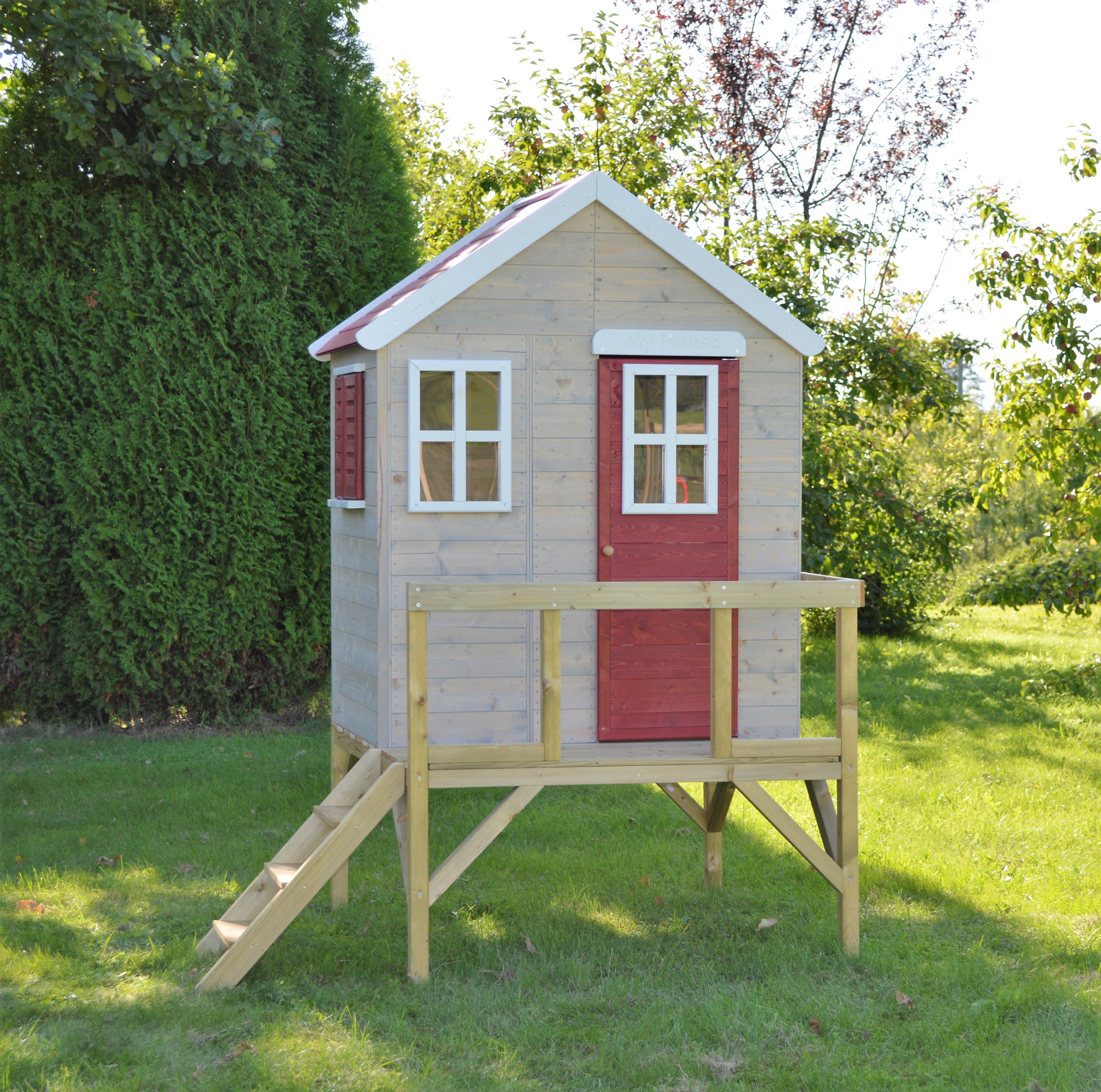 M25R Playhouse with Platform My Cottage Red